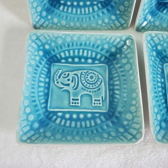 ROSCHER Blue African Elephant Jungle 6" Square Stoneware Plates Set of 4 - Picture 3 of 9